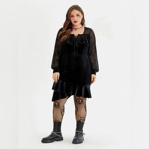 NWT SIZE 3xl Spider Web Mesh Velvet Ruffle Hem Dress